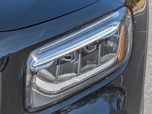 Used 2026 Mercedes-Benz GLB 250 image 6