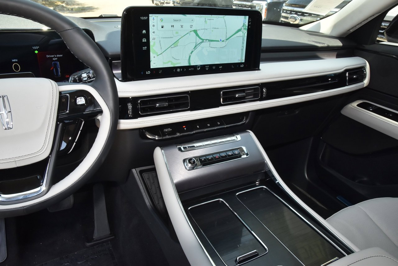 New 2026 Lincoln Aviator 2WD image 27