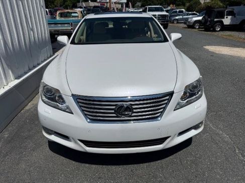 Used 2010 Lexus LS 460 AWD w/ Comfort Pkg image 16