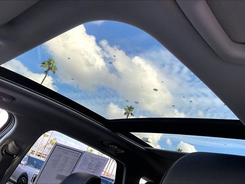 Used 2026 Kia Sportage SX Prestige image 14