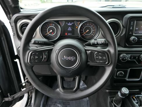 Used 2021 Jeep Wrangler Unlimited Sport AWD/4WD image 17