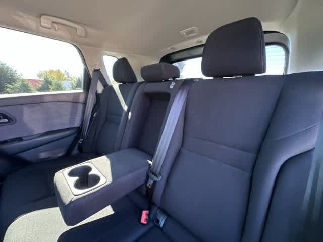 Used 2023 Nissan Rogue S AWD/4WD image 15