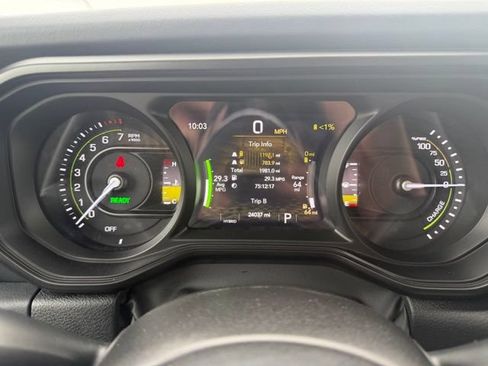 Used 2024 Jeep Wrangler Unlimited Sahara w/ Safety Group AWD/4WD image 12