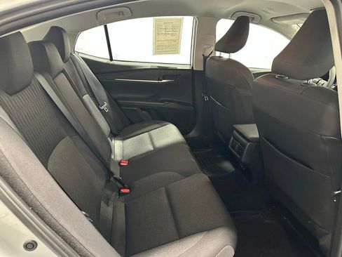 Used 2025 Toyota Camry LE image 54