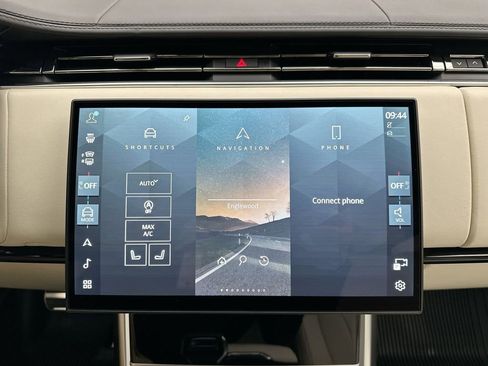 New 2026 Land Rover Range Rover SE AWD/4WD image 21