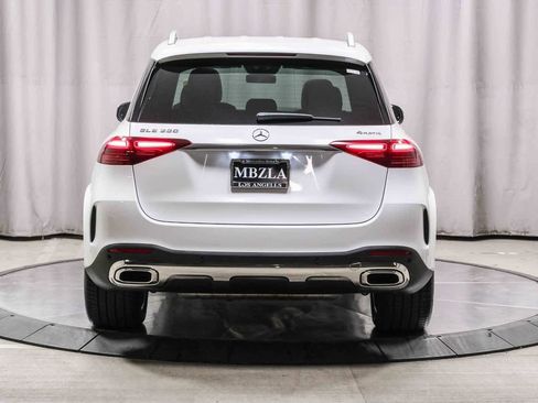 Used 2026 Mercedes-Benz GLE 350 4MATIC image 3