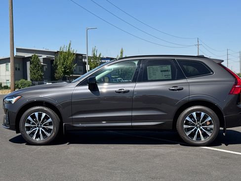 New 2025 Volvo XC60 B5 Core w/ Protection Package Premier image 6