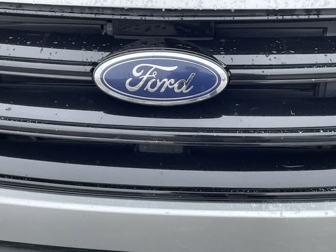 Used 2018 Ford Edge Titanium w/ Equipment Group 301A image 37