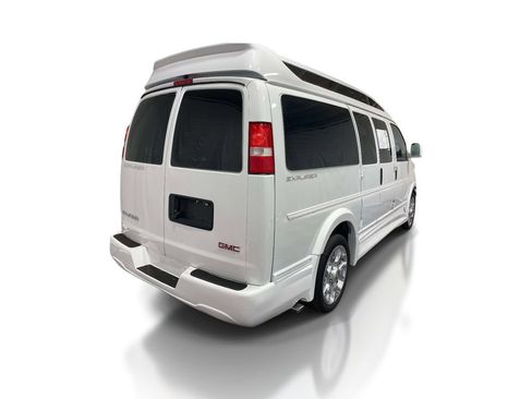 Used 2024 GMC Savana 2500 w/ Driver Convenience Package RWD image 4
