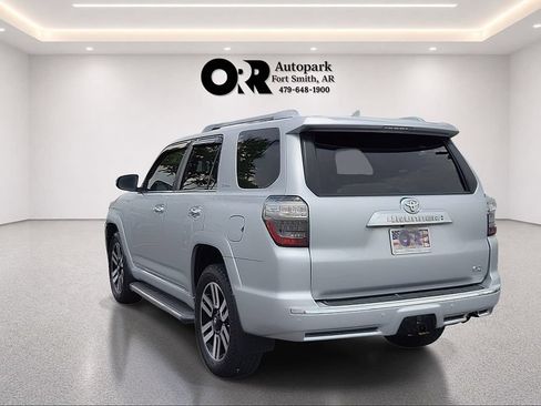 Used 2020 Toyota 4Runner Limited AWD/4WD image 4