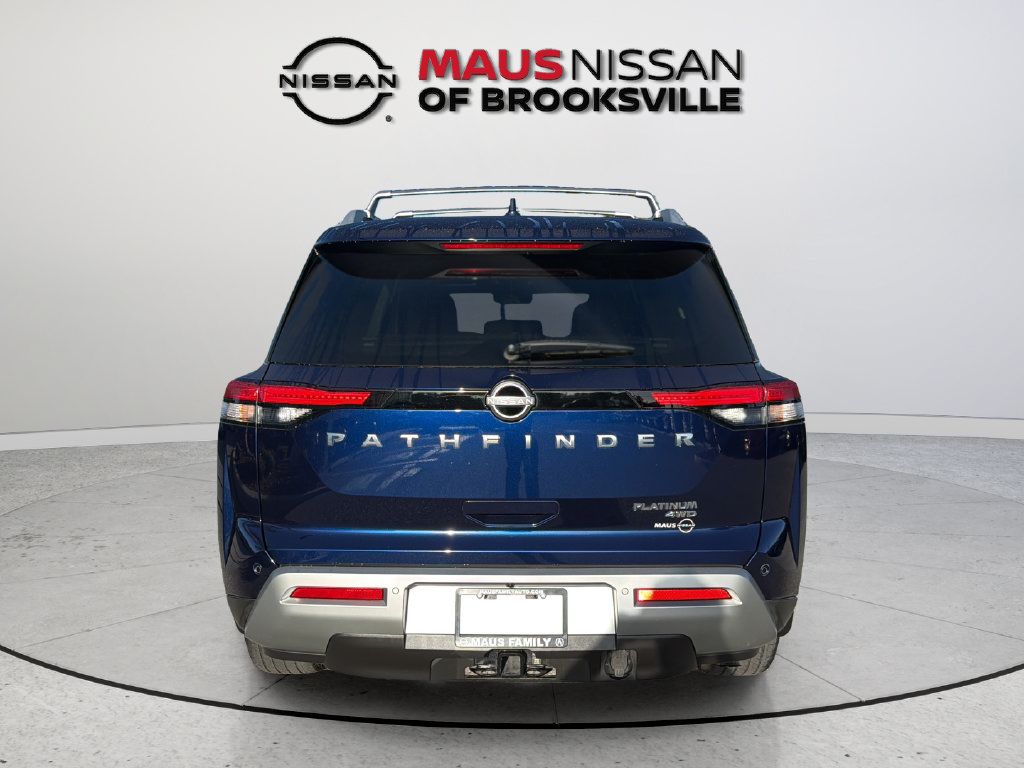 Used 2023 Nissan Pathfinder Platinum w/ Cargo Package AWD/4WD image 9
