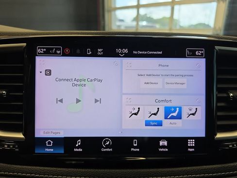 Used 2023 Chrysler Pacifica Touring-L FWD image 23