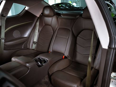 Used 2013 Maserati GranTurismo Sport RWD image 40