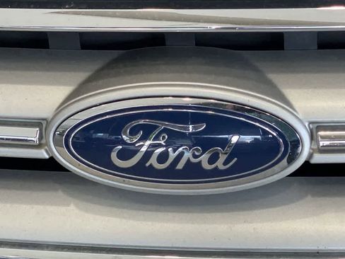 Used 2018 Ford Escape SE image 10