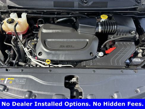 Used 2023 Chrysler Voyager LX FWD image 27