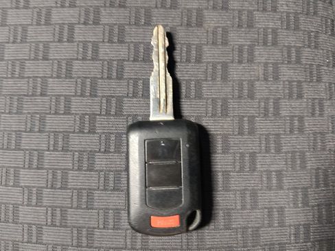 Used 2019 Mitsubishi Mirage ES FWD image 32