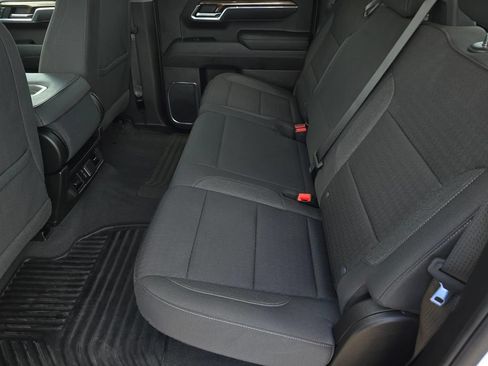 Used 2024 Chevrolet Silverado 1500 LT AWD/4WD image 35
