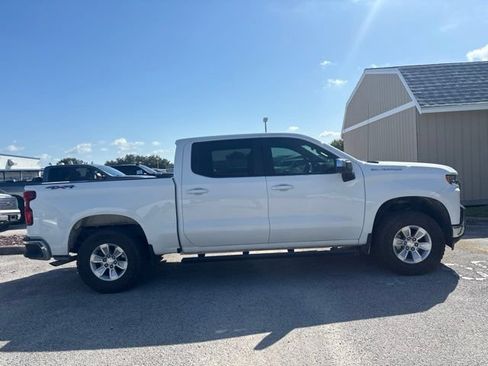 Used 2021 Chevrolet Silverado 1500 LT AWD/4WD image 4