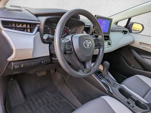 Used 2023 Toyota Corolla LE image 10