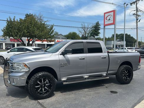 Used 2019 RAM 1500 Big Horn AWD/4WD image 8