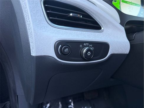 Used 2019 Chevrolet Bolt LT image 27