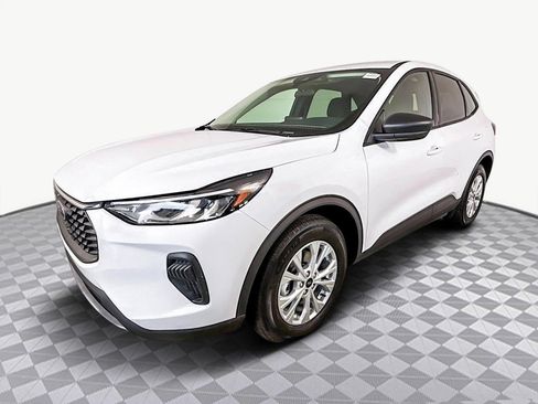 Used 2025 Ford Escape Active image 4