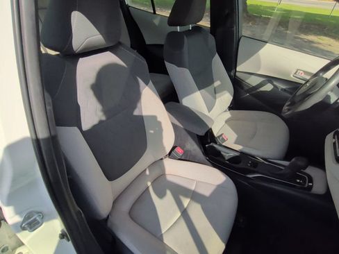 Used 2020 Toyota Corolla LE FWD image 20