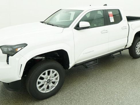 New 2026 Toyota Tacoma SR5 AWD/4WD image 35