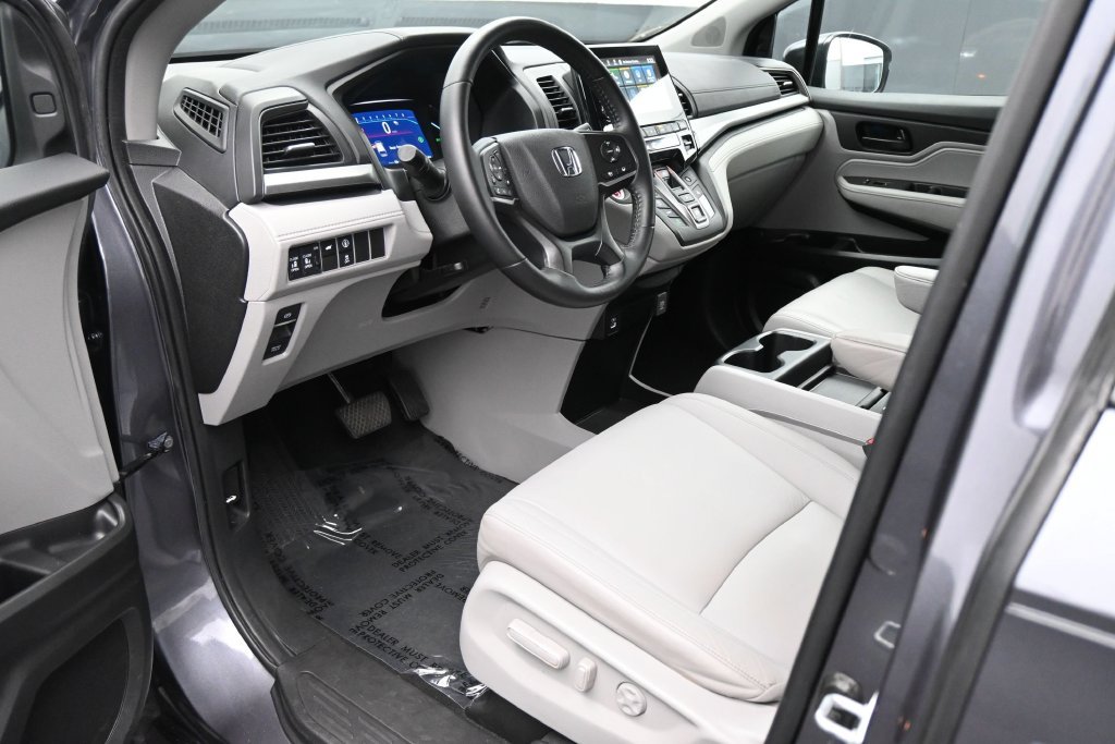 Used 2023 Honda Odyssey EX-L image 2