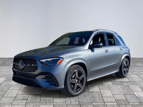 Used 2025 Mercedes-Benz GLE 450 4MATIC image 3
