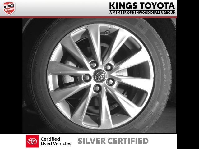 Certified 2017 Toyota Camry XLE w/ Moonroof Package FWD image 13