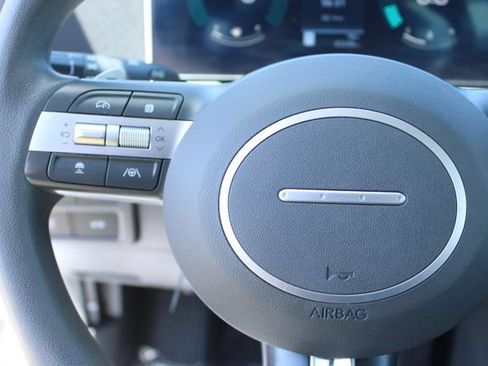 Used 2025 Hyundai Sonata SEL FWD image 17