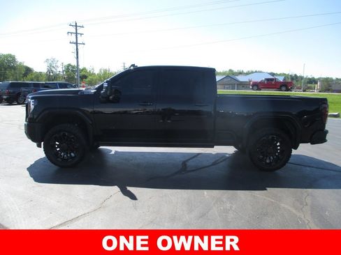 Used 2026 GMC Sierra 2500 AT4 w/ AT4 Premium Plus Package AWD/4WD image 10