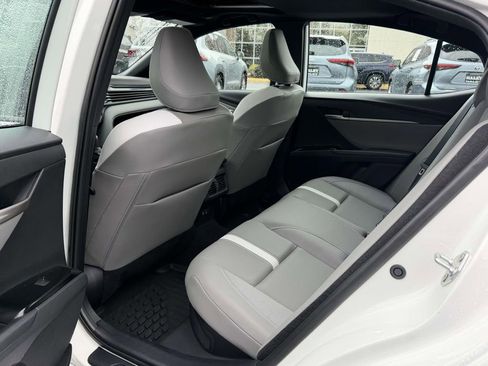 Certified 2025 Toyota Camry SE w/ Convenience Package image 16