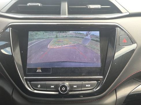 Used 2021 Chevrolet TrailBlazer RS w/ Technology Package AWD/4WD image 29