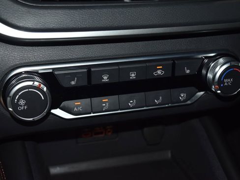 Certified 2022 Nissan Altima 2.5 SR w/ Midnight Edition Package image 11