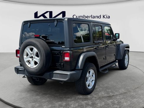 Used 2022 Jeep Wrangler Unlimited Sport AWD/4WD image 5