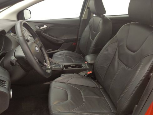 Used 2016 Ford Focus SE w/ Equipment Group 201A FWD image 17