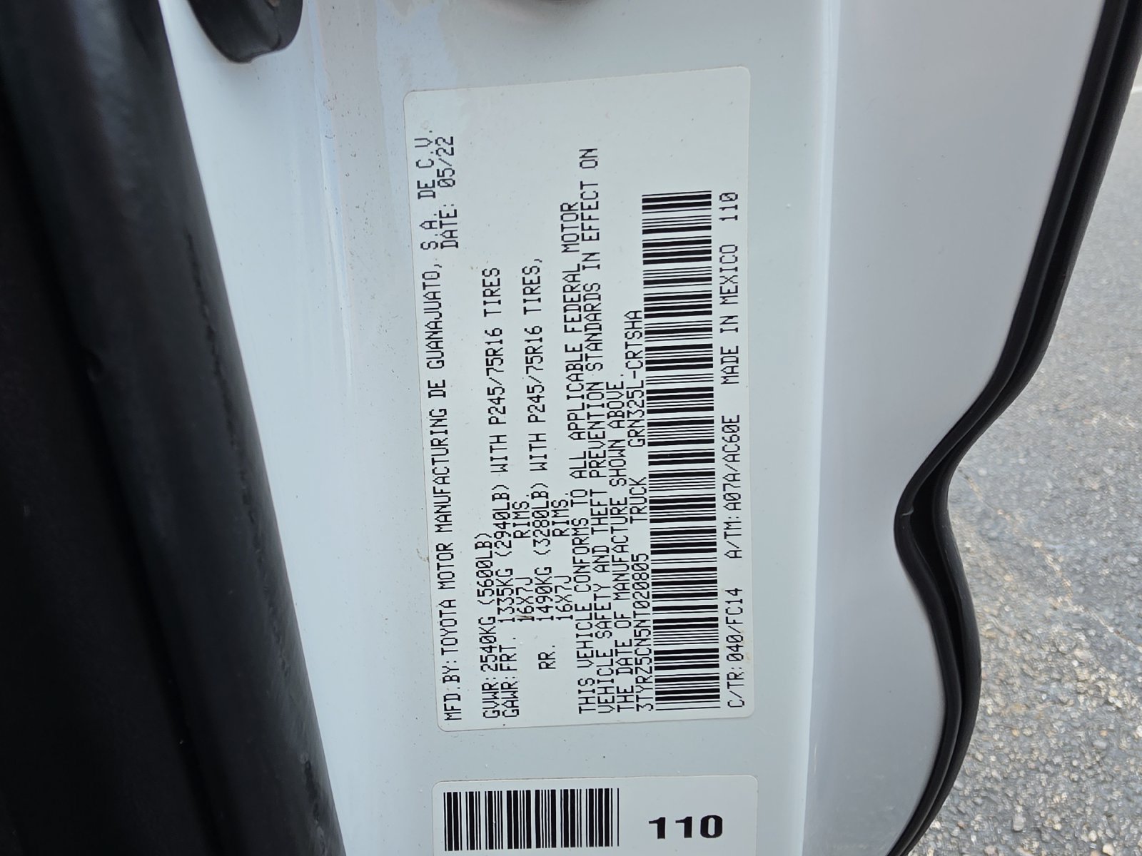 Used 2022 Toyota Tacoma SR5 RWD image 28