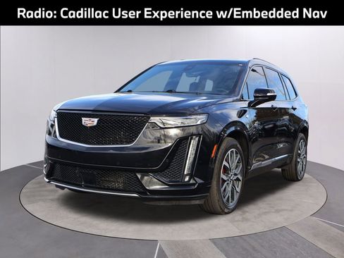Used 2023 Cadillac XT6 Sport w/ Platinum Package image 4