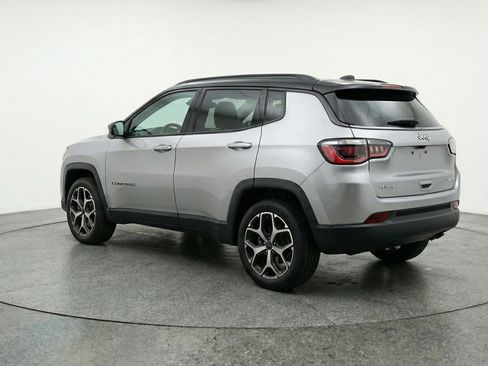 Used 2025 Jeep Compass Limited AWD/4WD image 6