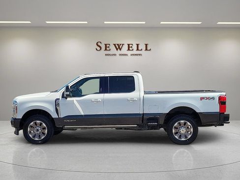 Used 2024 Ford F350 King Ranch w/ FX4 Off-Road Package AWD/4WD image 2