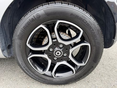 Used 2017 smart fortwo electric drive RWD image 43