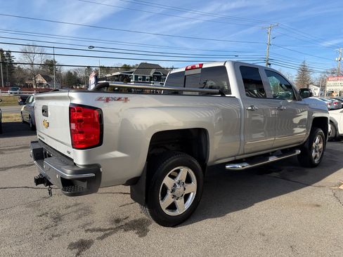 Used 2015 Chevrolet Silverado 2500 LTZ image 4