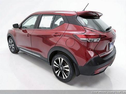 Used 2020 Nissan Kicks SR FWD image 7