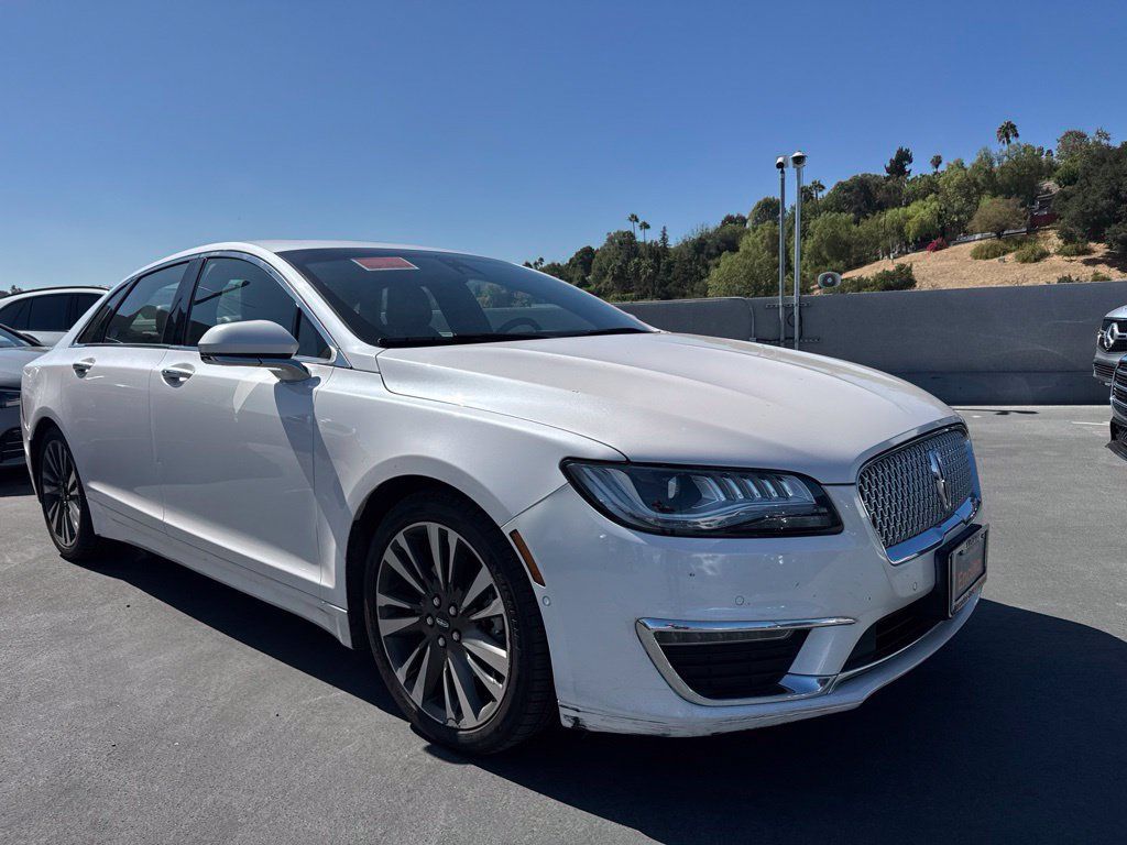 Used 2019 Lincoln MKZ Reserve FWD image 3