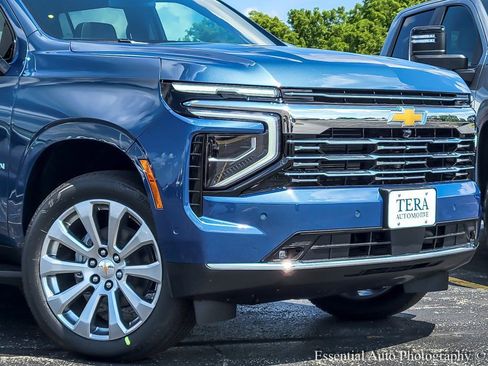 New 2025 Chevrolet Suburban Premier w/ Sun And Tow Package image 2