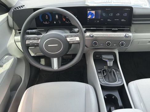 New 2026 Hyundai Kona SE FWD image 24