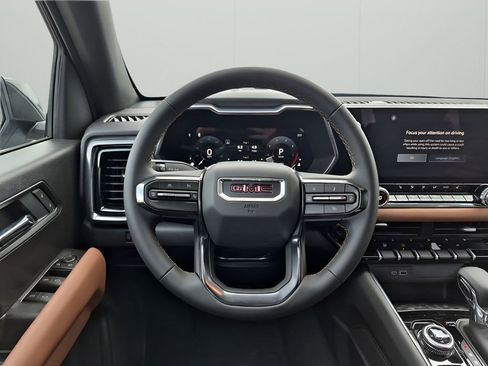 New 2026 GMC Canyon AT4 AWD/4WD image 28