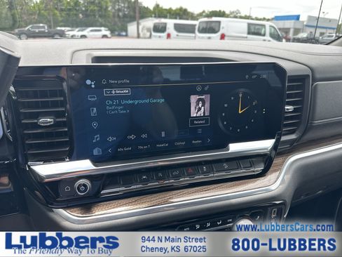 Used 2023 Chevrolet Silverado 1500 RST w/ Z71 Off-Road Package AWD/4WD image 16